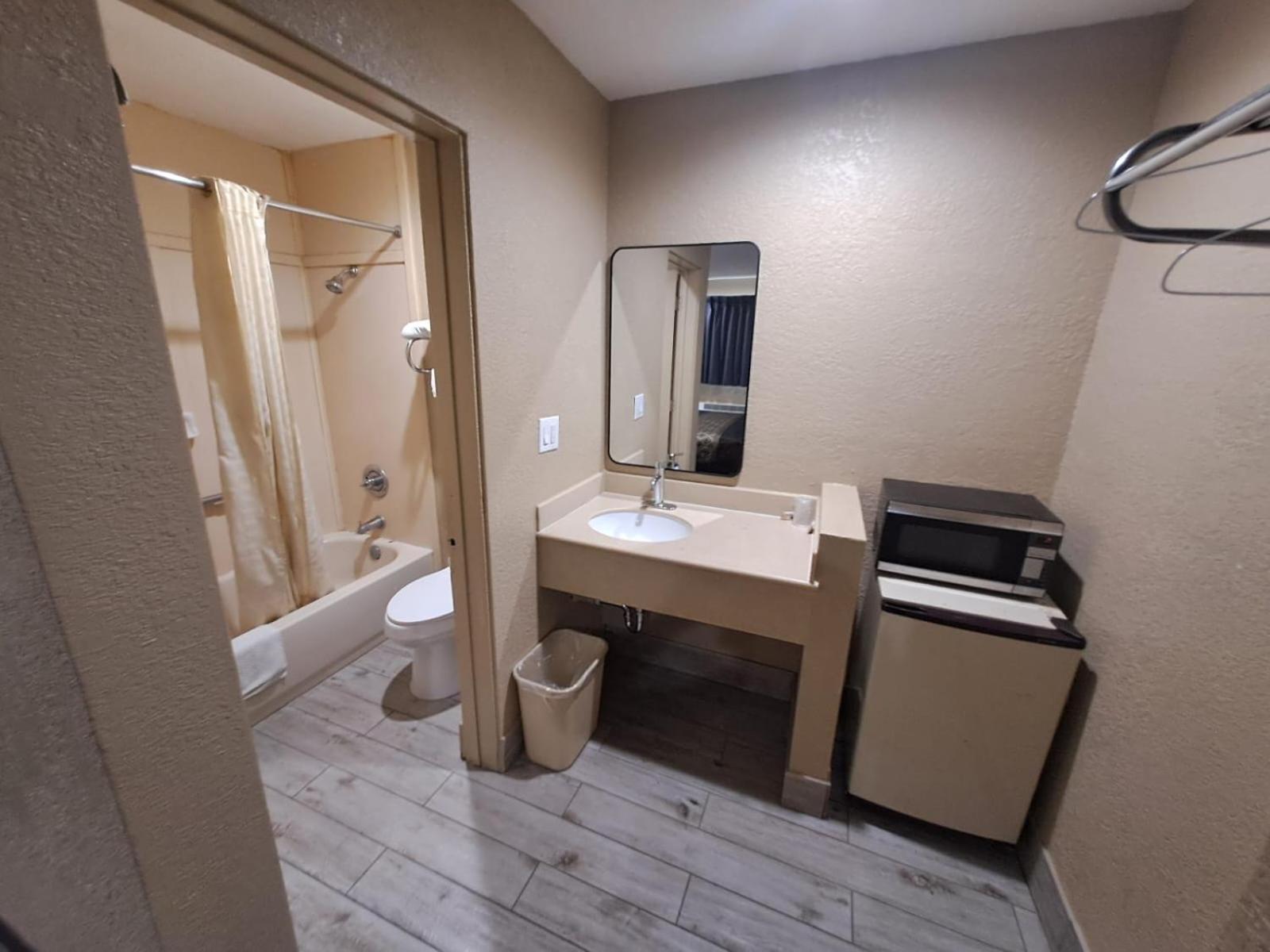 American Inn I10 Rialto And Colton Екстер'єр фото